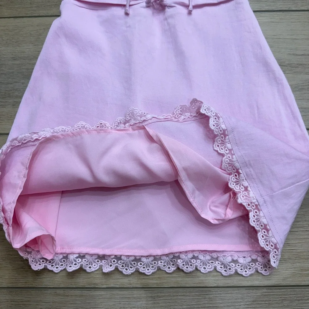 White Fox Boutique Pink Lace-Trim Bodycon Mini Dress - Picture 11 of 13